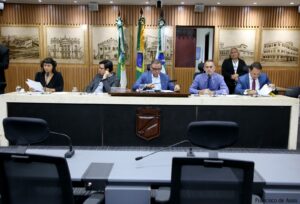 Comissão aprova projetos contra queimadas e para integrar Prefeitura e UFRN