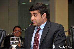 Ex-vereador Bertone Marinho morre aos 41 anos