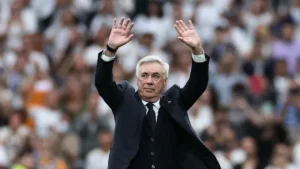 Em jogo de despedida e emoção, Ancelotti se despede do Real e é ovacionado antes de assumir a Seleção