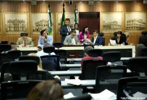 Comissão de Justiça da Câmara analisa 12 projetos e distribui 75 para relatoria
