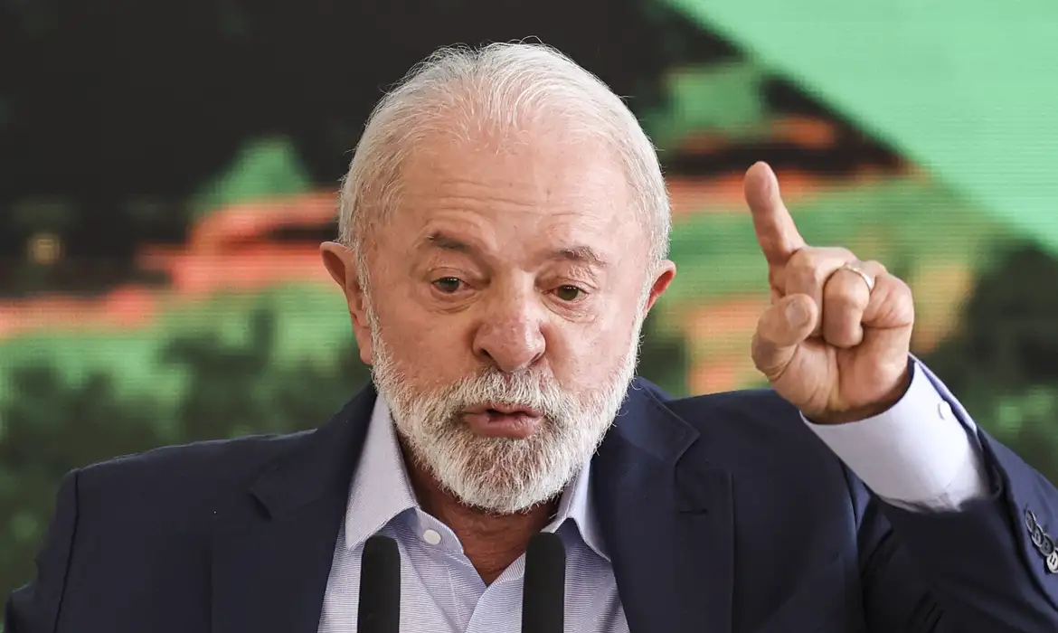 Quaest: Lula lidera 1º turno para 2026 e só empata com Tarcísio em eventual 2º turno