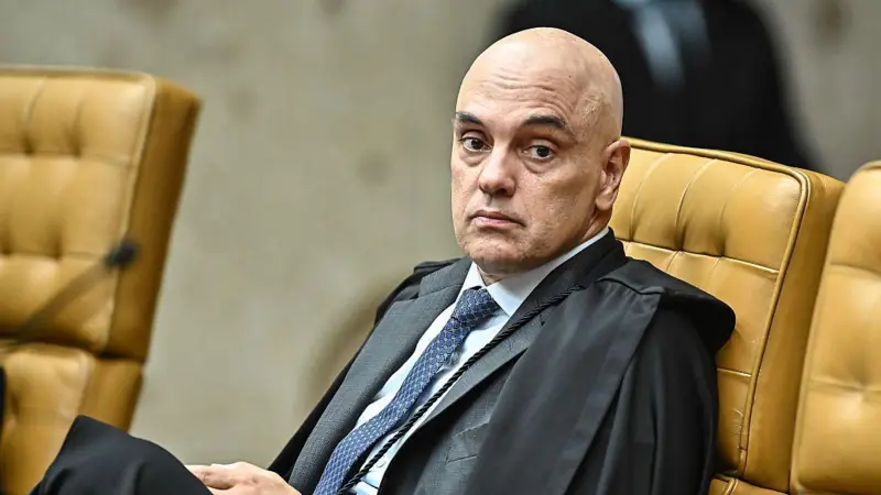 Embaixada dos EUA volta a atacar Alexandre de Moraes e ameaça aliados do ministro