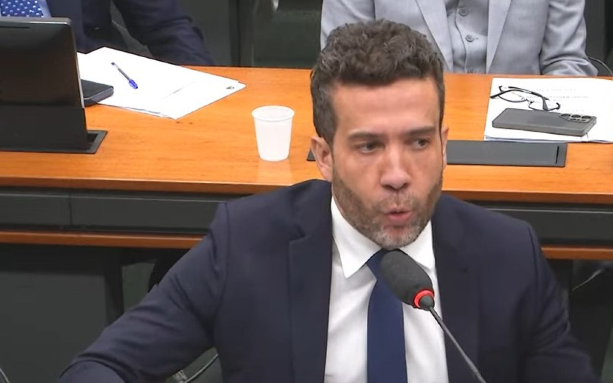 Conselho de Ética aprova suspensão de Janones por três meses