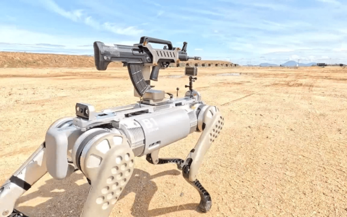 Ex-agente da CIA alerta: ‘Guerra do futuro será feita por drones baratos contra alvos milionários