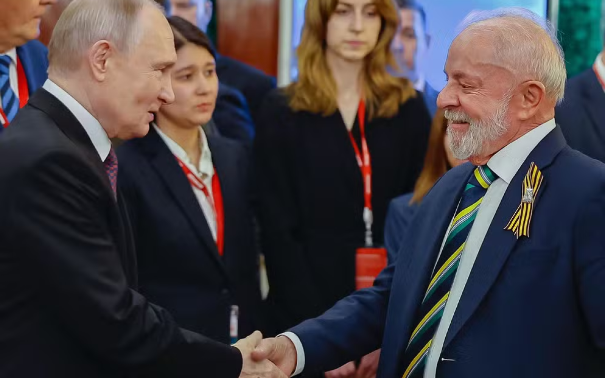 Lula conversa por telefone com Putin sobre guerra na Ucrânia e cooperação no BRICS
