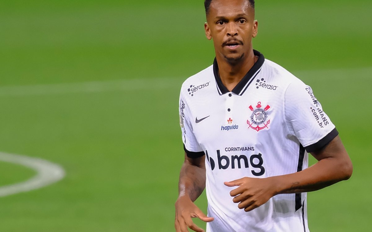 Jô é preso em aeroporto de SP por dívida de pensão alimentícia